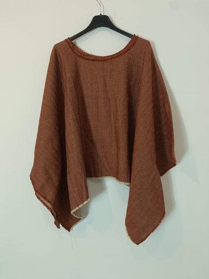 HAKEI. Tile-patterned poncho TU