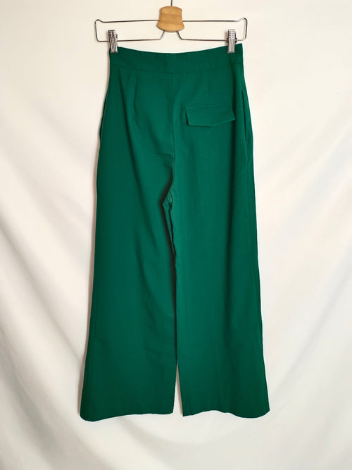 ZARA. Pantalón culotte verde T.xs
