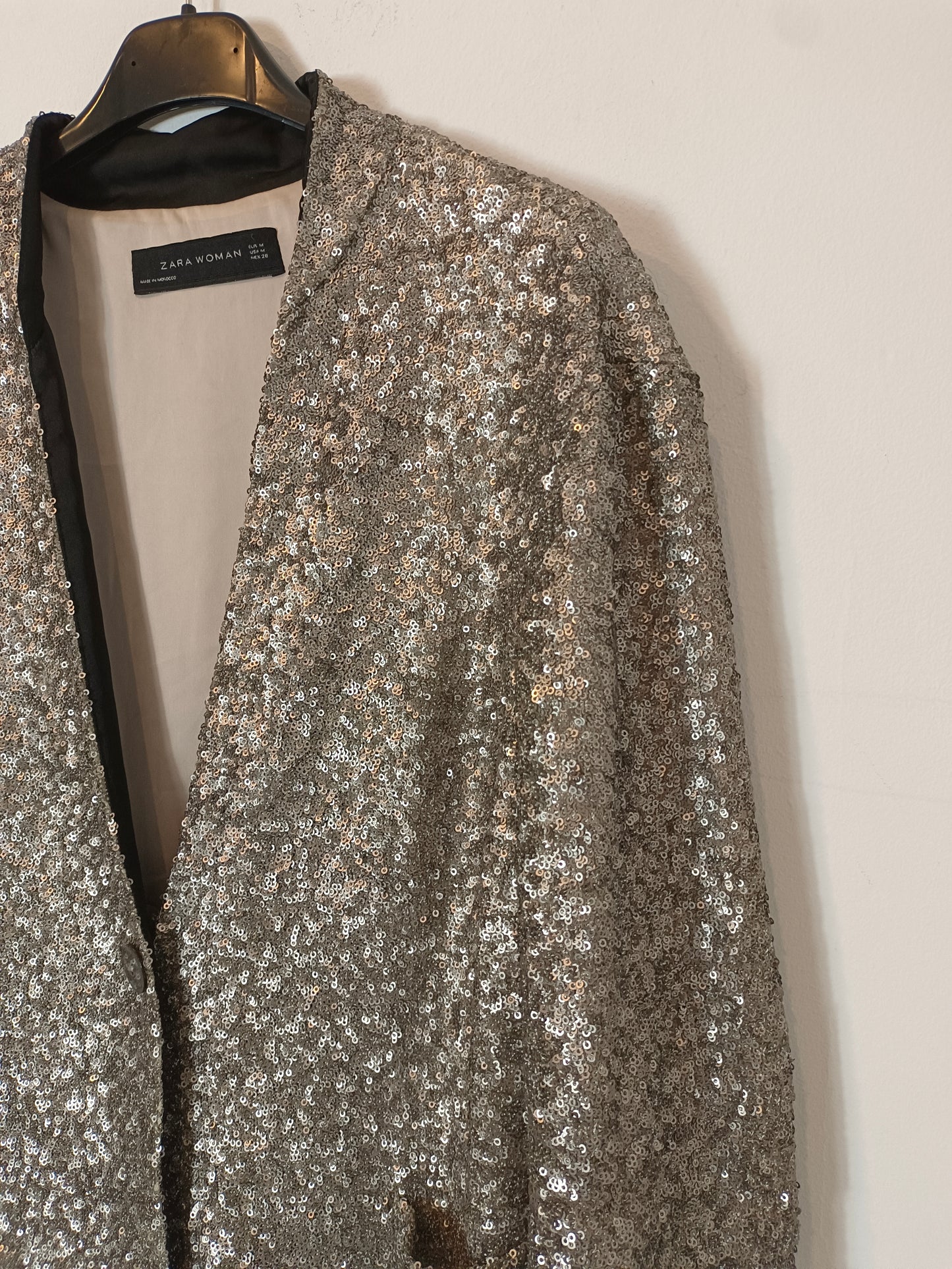 ZARA. Chaqueta lentejuelas plateadas T.m