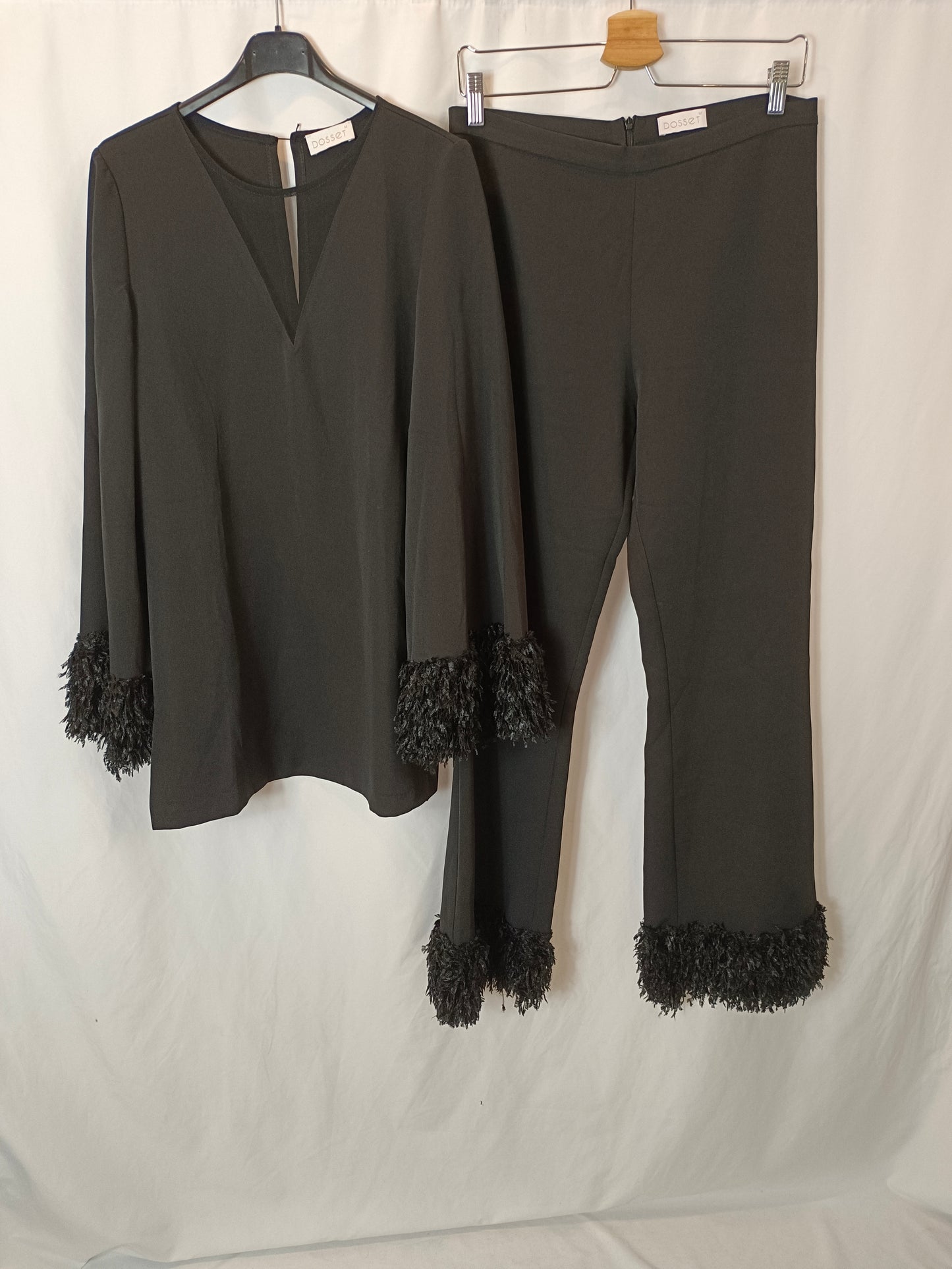 BOSSET. Total look black fringes Tm