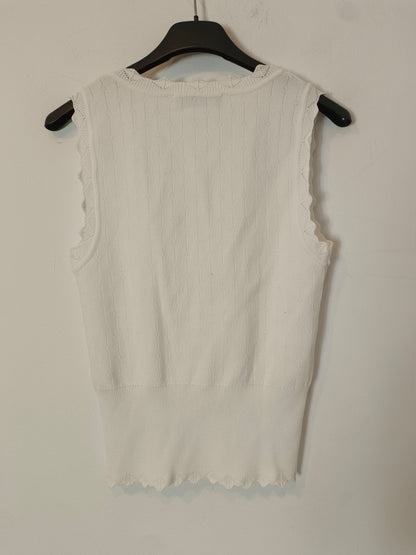 ZARA. Top blanco troquelado T.s
