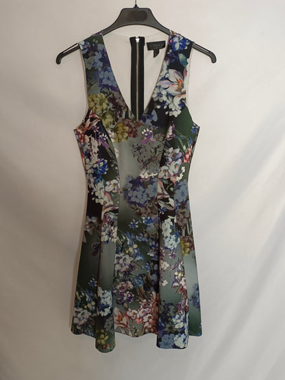 TOPSHOPS. Vestido flores neopreno T.36