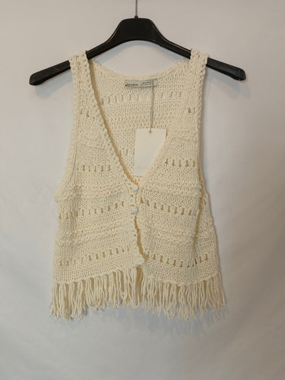 PULL&BEAR. Chaleco croché beige T.s