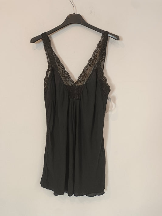 OTRAS. Top negro lencero. T S/M