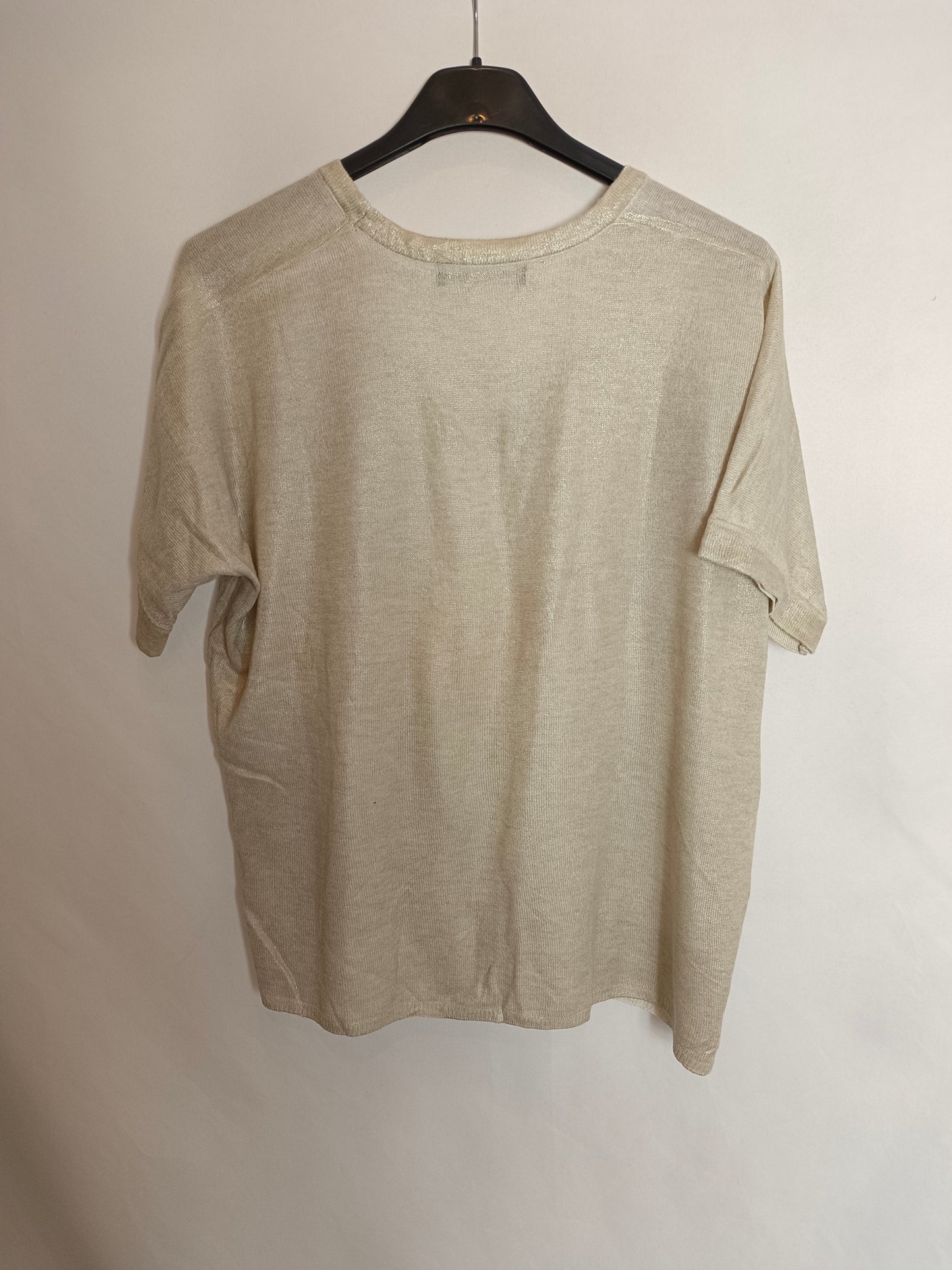 MANGO. Top beige detalles T.s