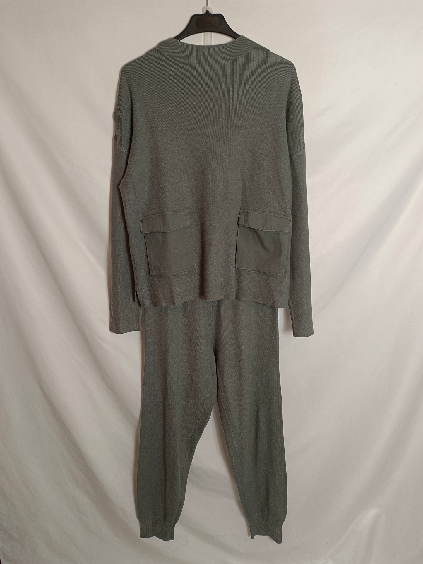 ZARA. Total look punto verdesT.13/14