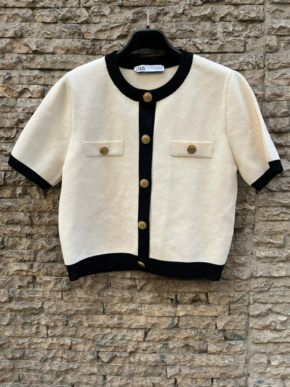 ZARA. top punto beige abotonado  T.m