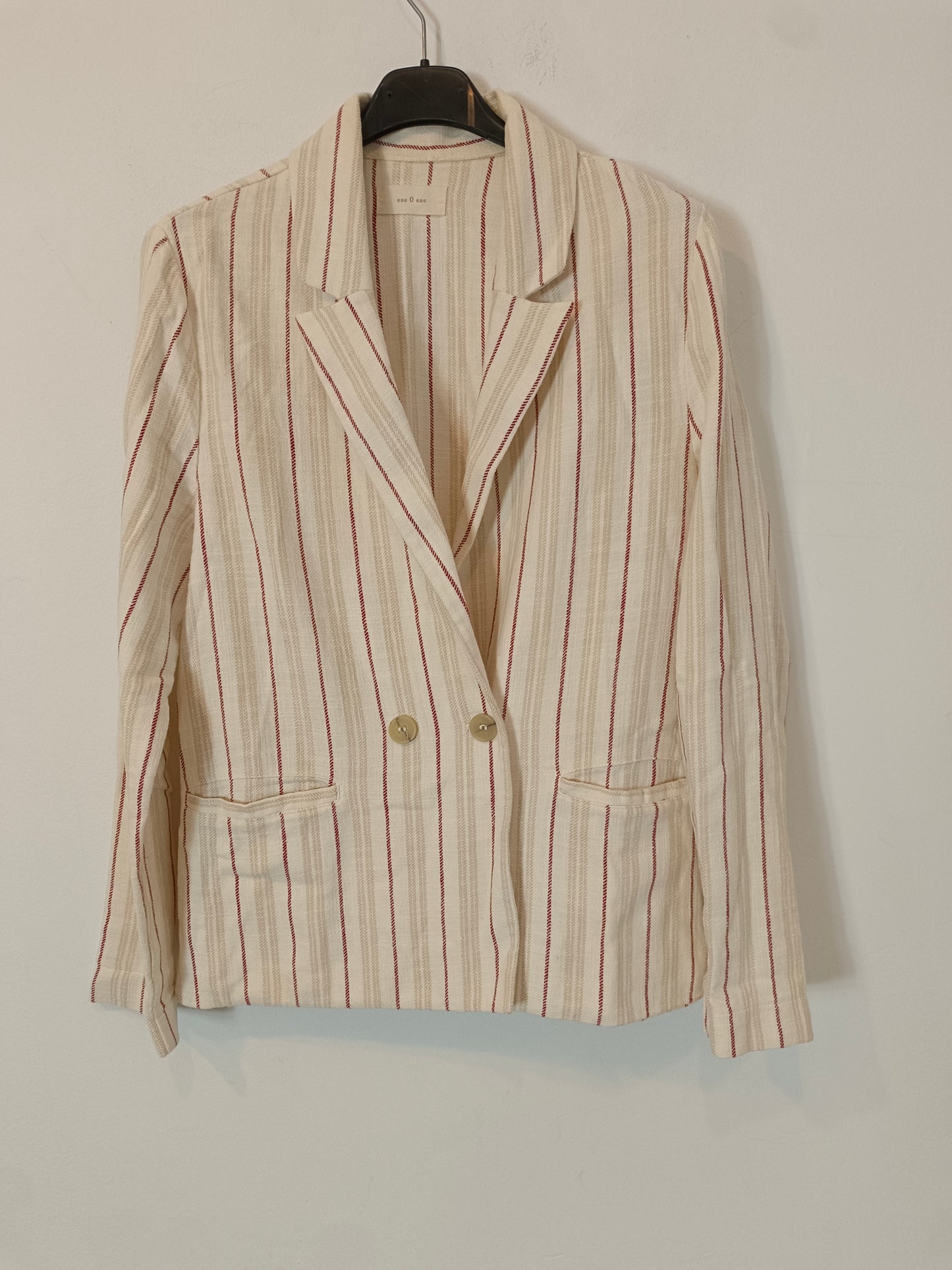 THAT ONE OR THAT ONE. Beige cotton blazer with T-stripes