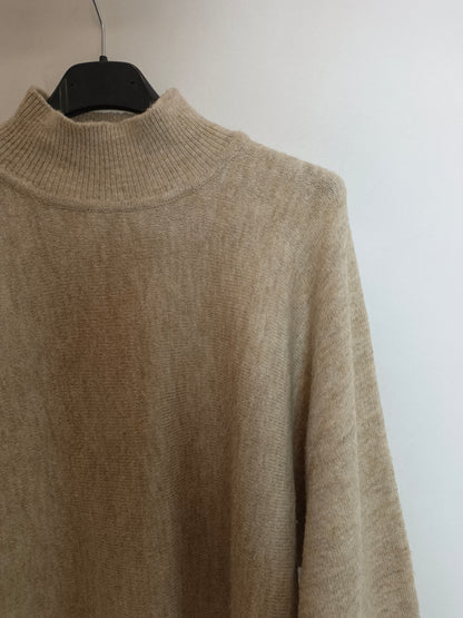 H&M.Jersey beige cuello perkins T.xs