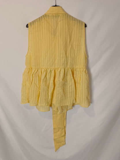 ZARA. Blusa cuadros textura amarilla T.m