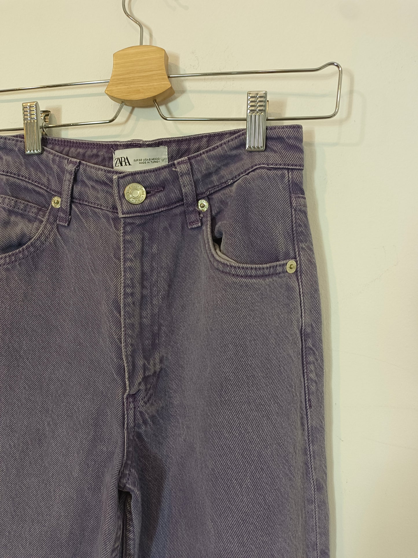 ZARA. Purple denim trousers, size 32