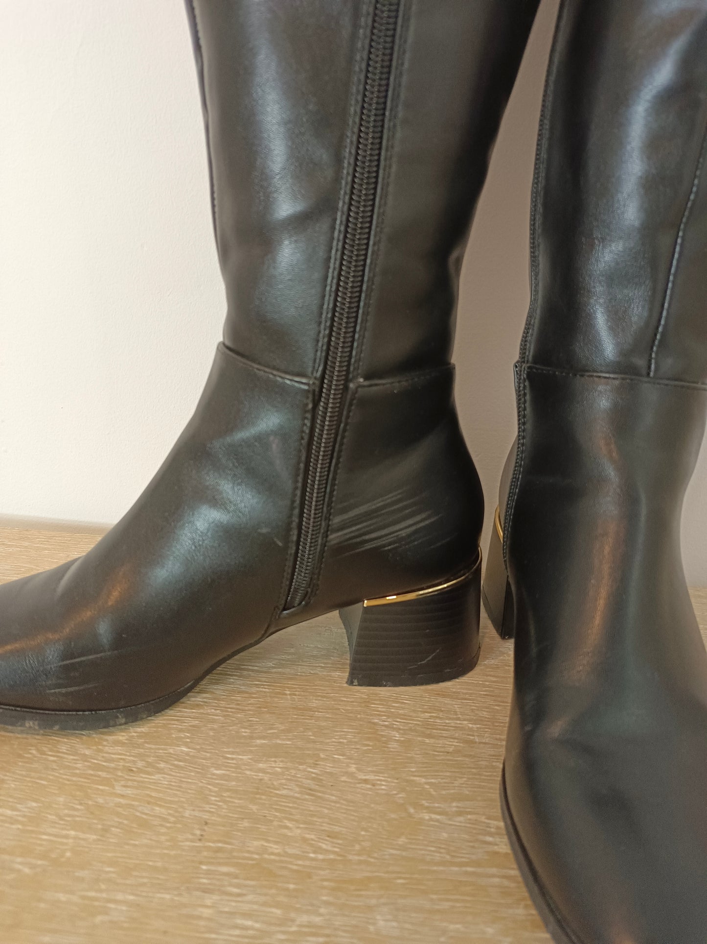 OTHERS. Black high boots size 37