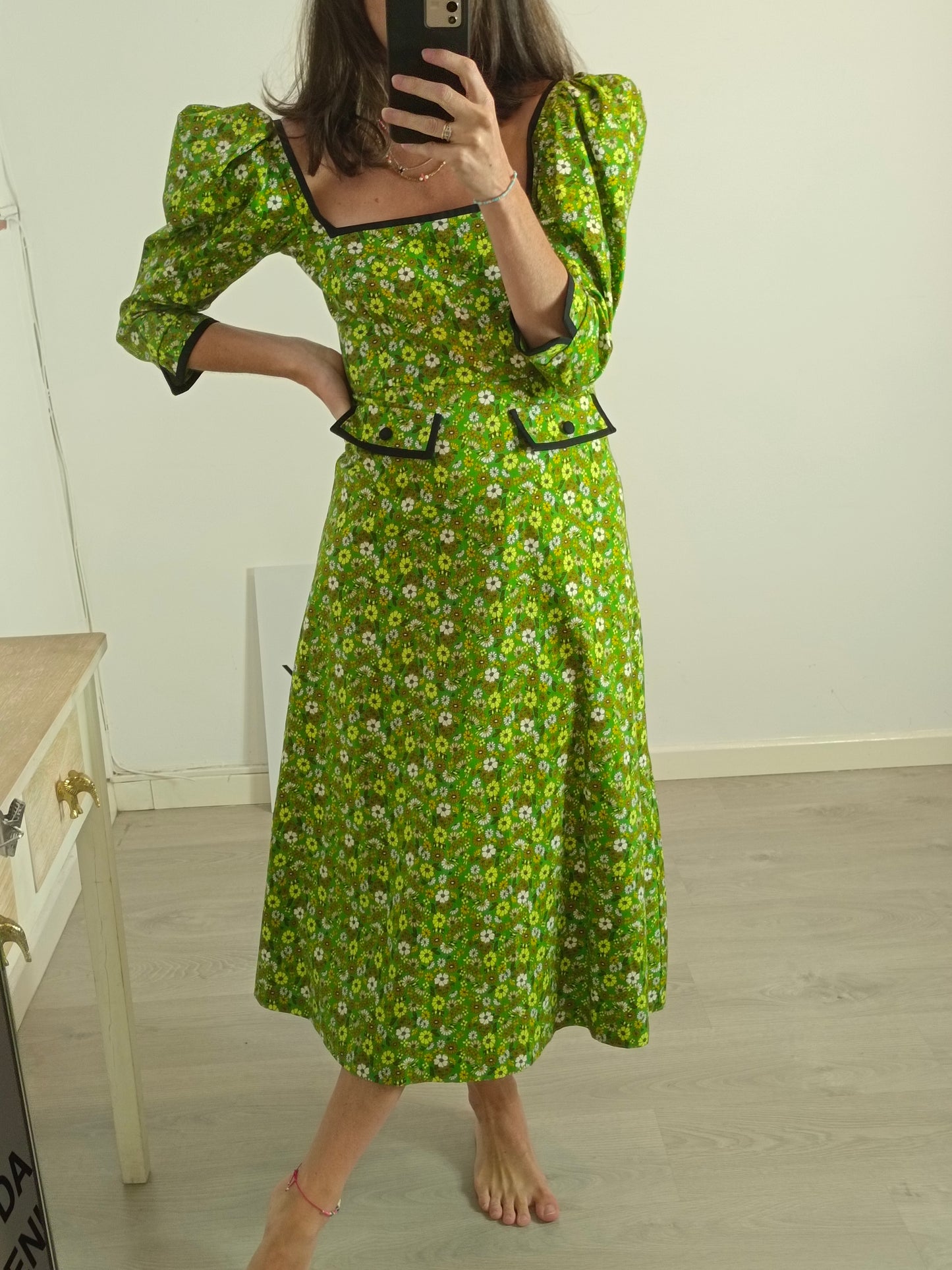 IQ COLLECTIOM. Vestido midi verde flores T.xs