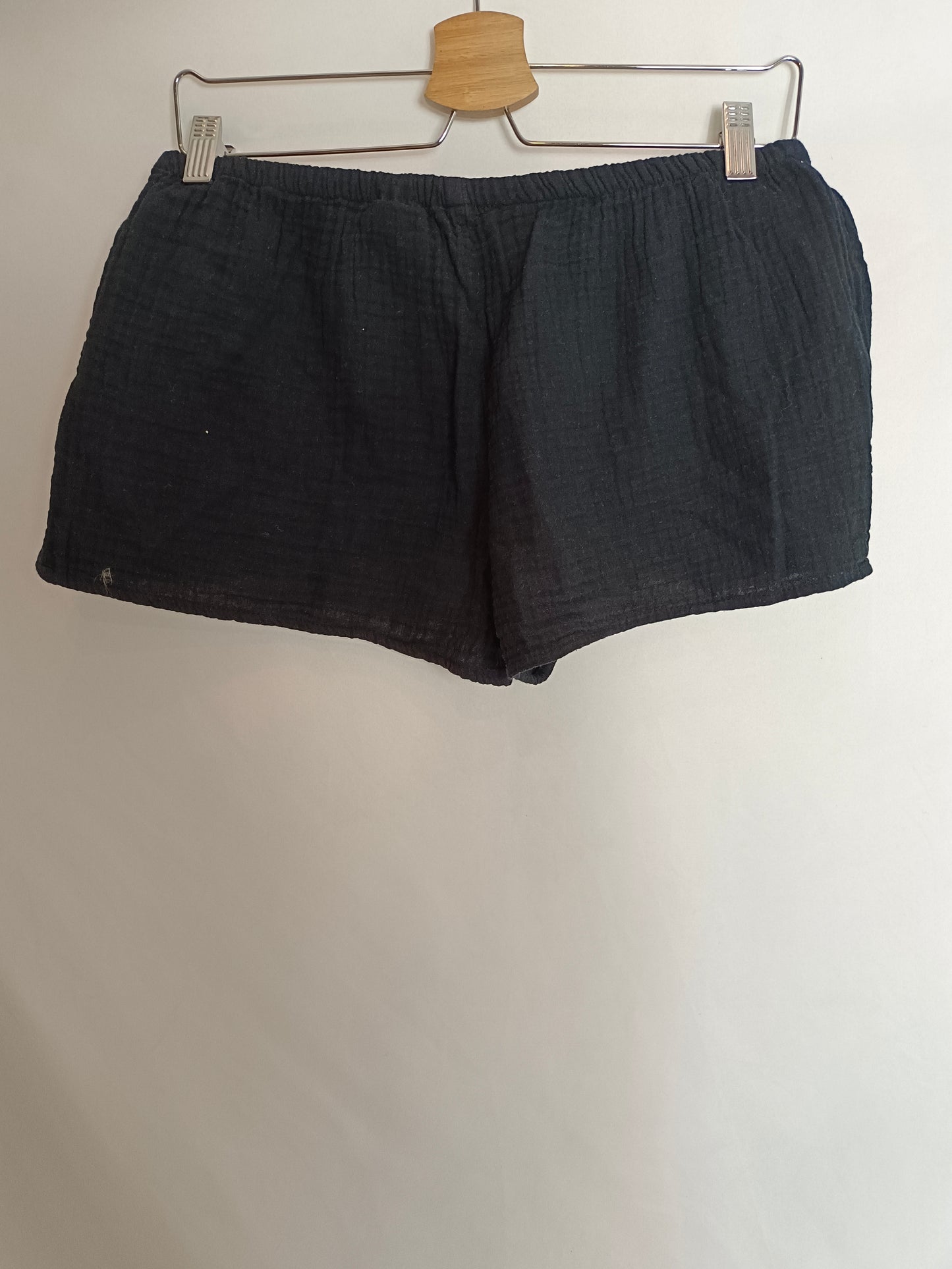H&M. Shorts negro algodón bambula T.s