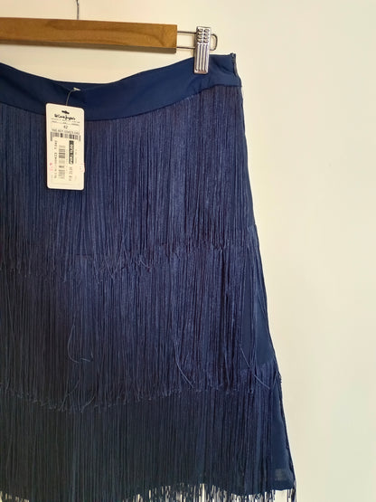 FÓRMULA JOVEN. Falda azul flecos T.42