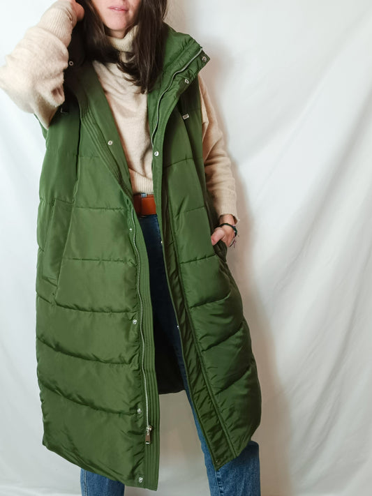 STRADIVRIUS. Plumas verde sin mangas T.s