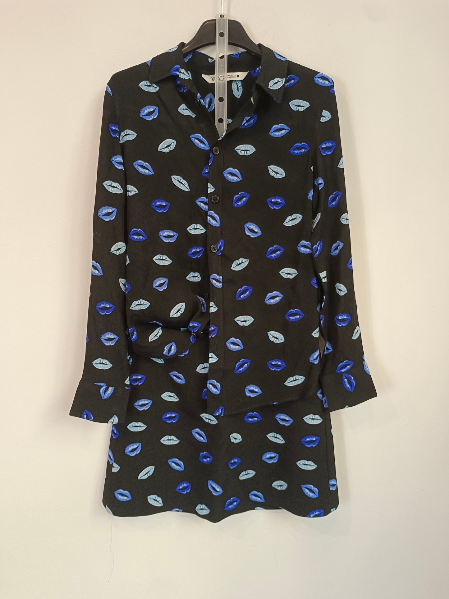 ZARA. Black lip set T.xs