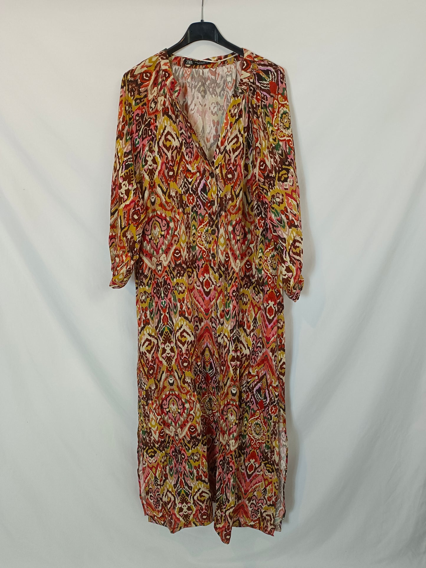 ZARA. Long dress with colorful print T.xs