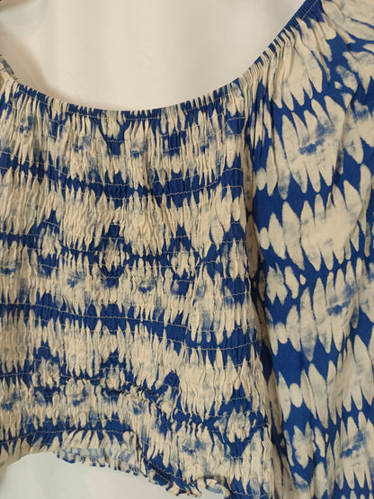 OTHERS. Total look skirt and top Ts