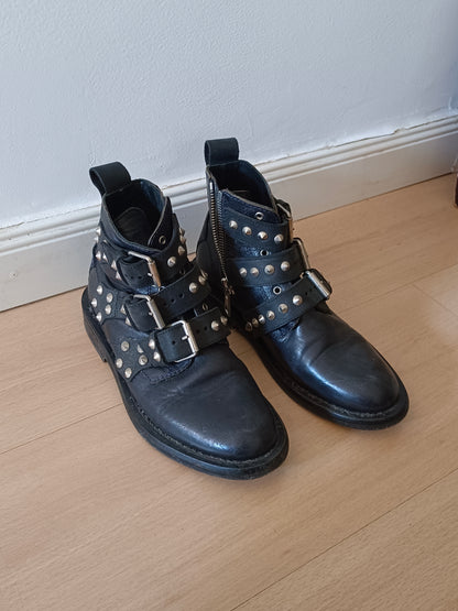 ZADIG&VOLTAIRE. Botas negras tachuelas T.38
