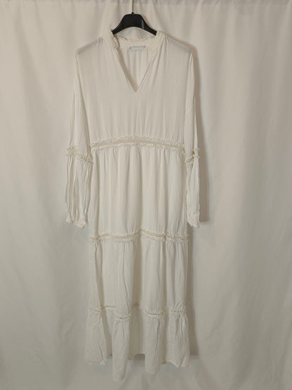 MANGO. Vestido largo blanco detalles. T S