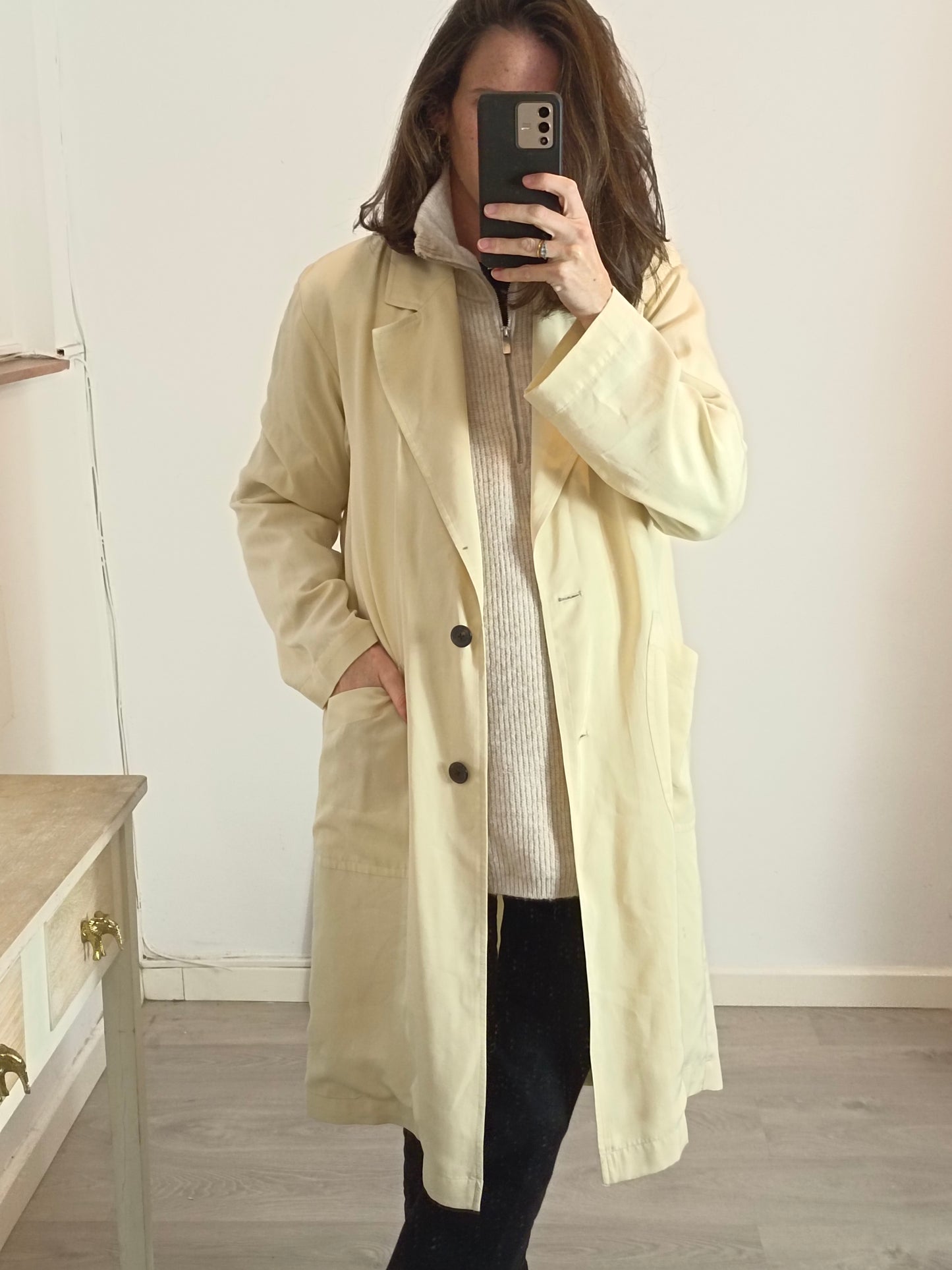 ZARA. Chaqueta fluida beige T.s