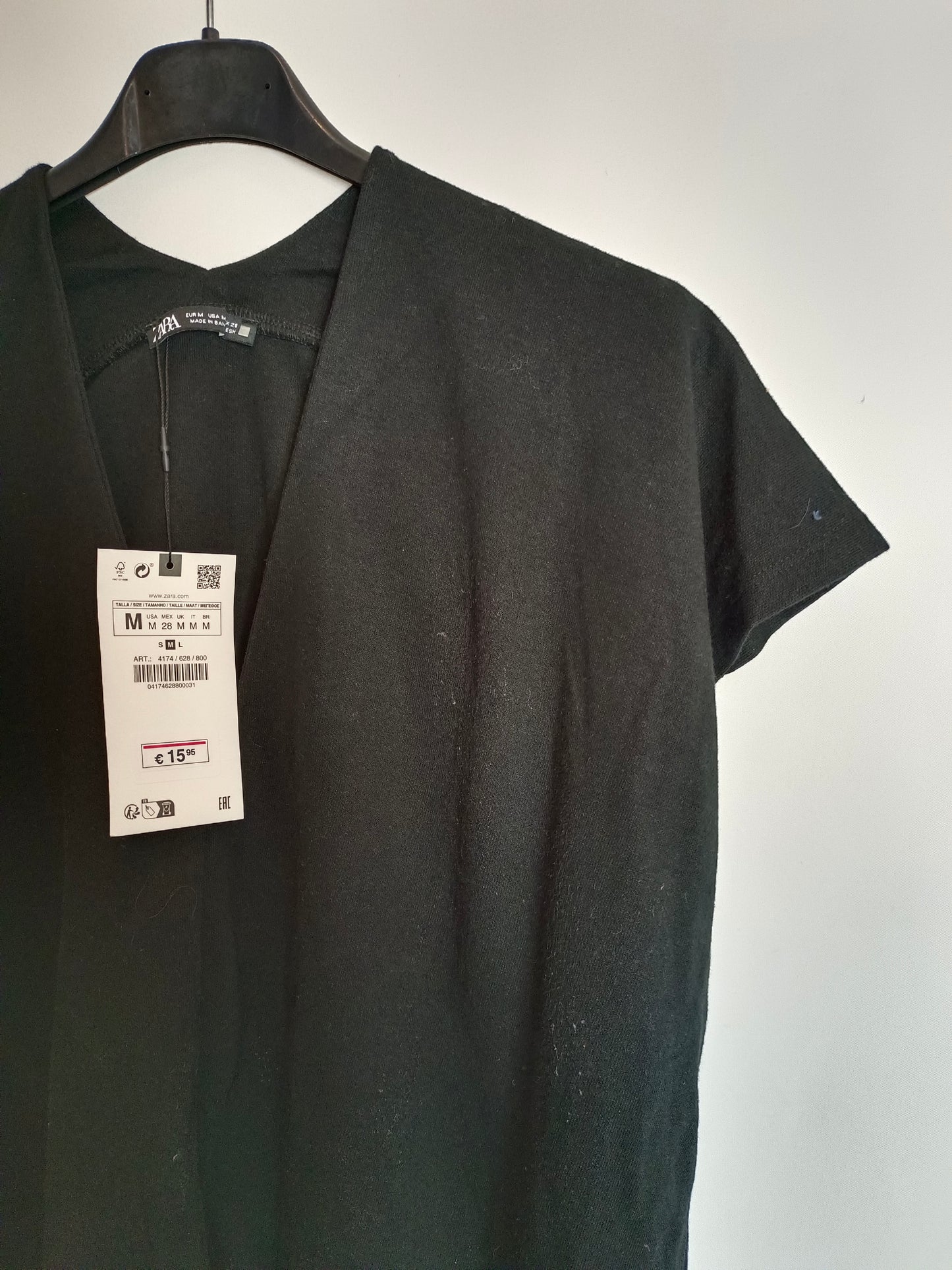 ZARA. Camiseta negra oversized T.m