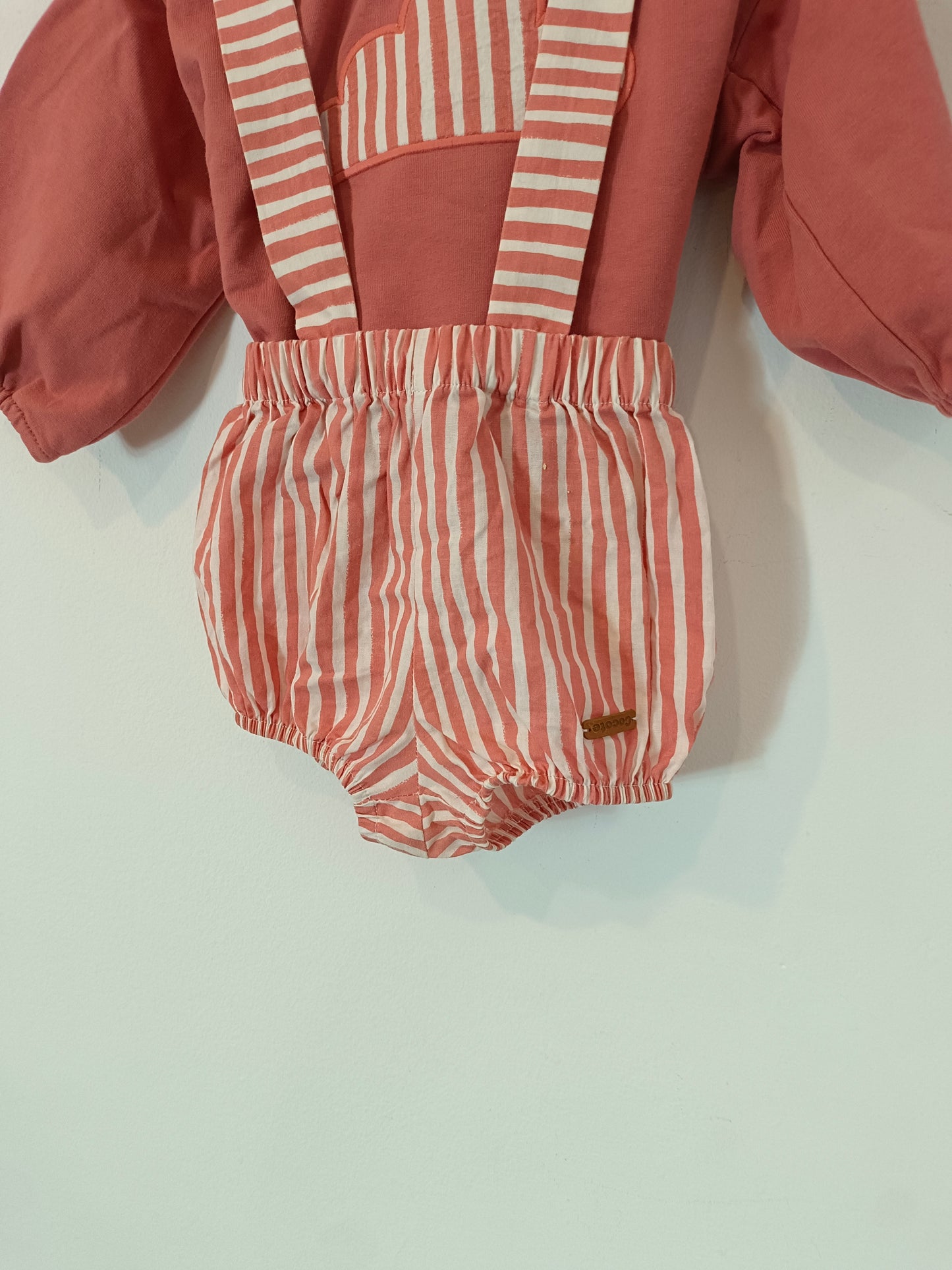 COCOTE. White and orange striped romper and sweatshirt, size 12 months