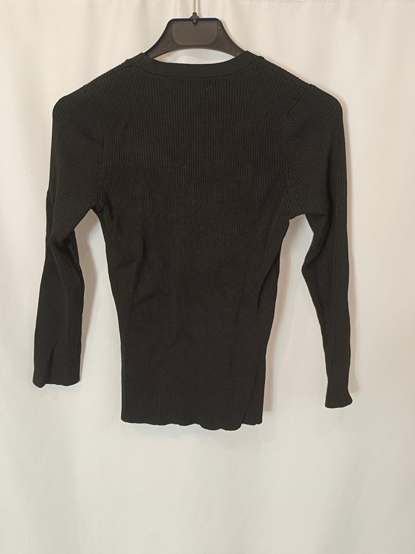 MANGO. Top negro canalé T.m