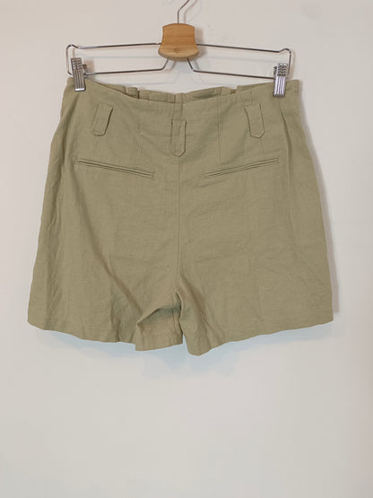 INTROPIA. Pantalón corto beige pinzas T.m