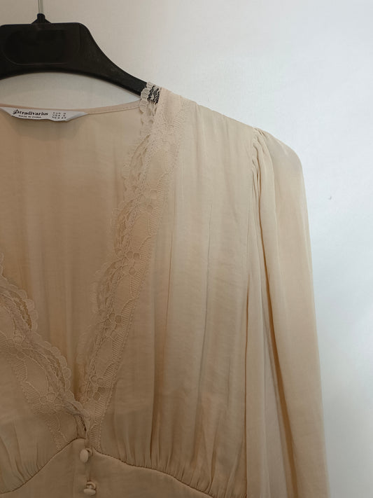 STRADIVARIUS. Top lencero encaje T.s