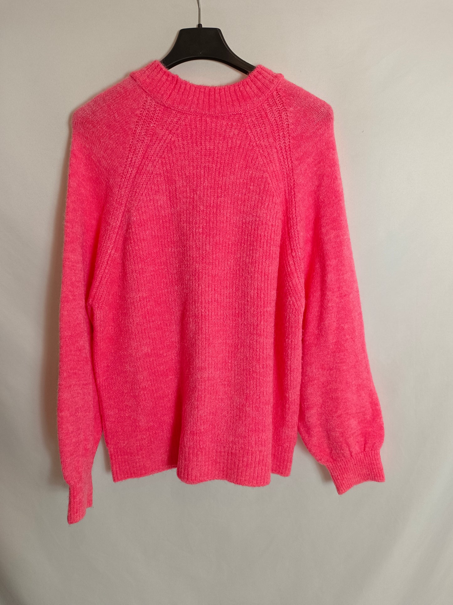 MANGO. Jersey rosa flúor T.xs