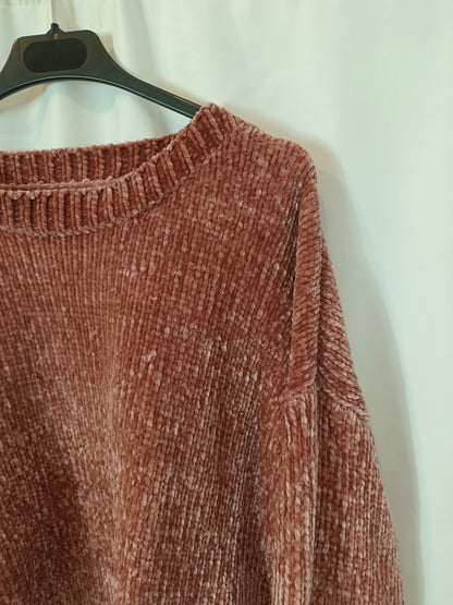 STRADIVARIUS. Pink velvet sweater TM
