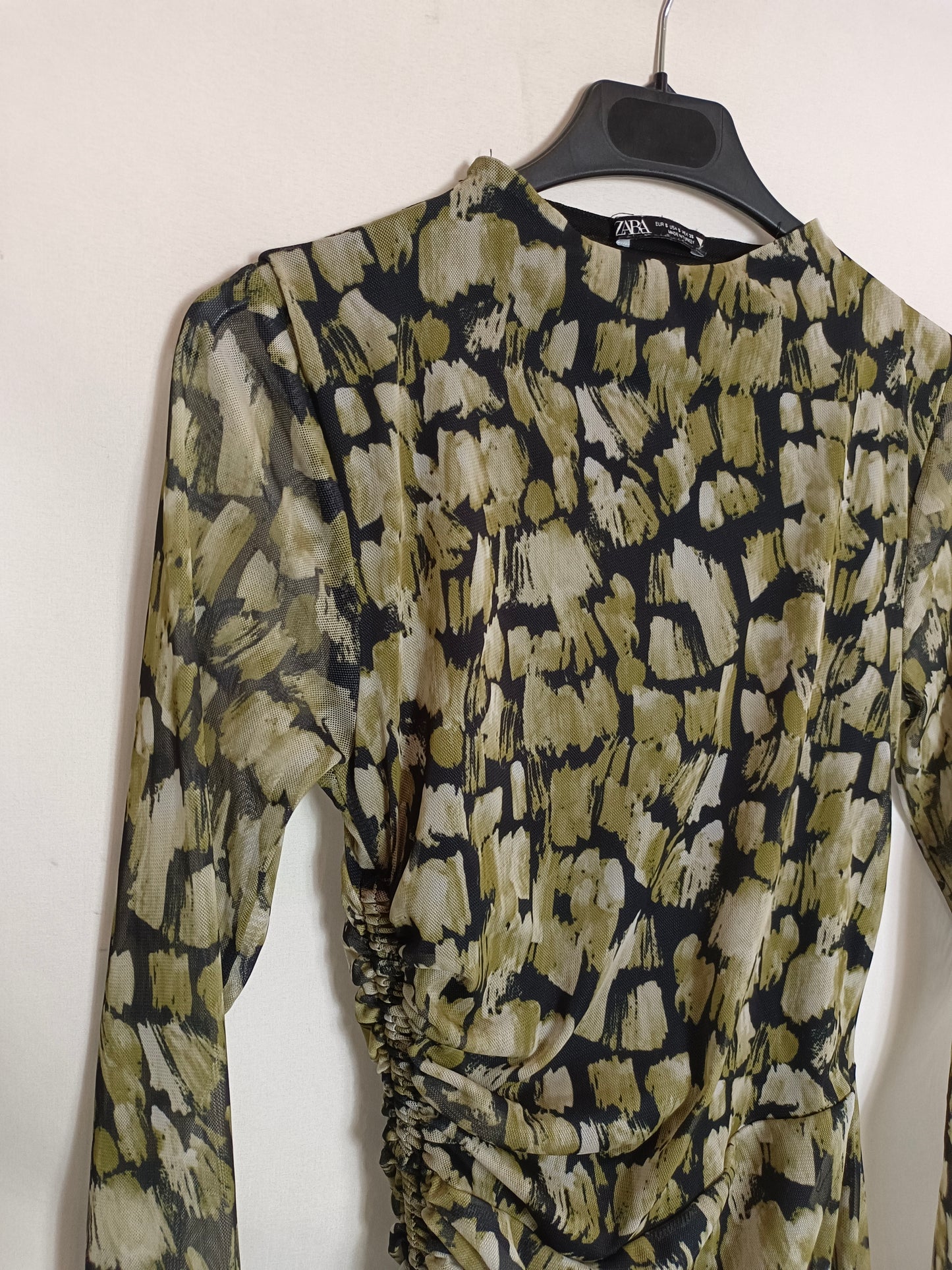 ZARA. Gathered tulle dress Ts