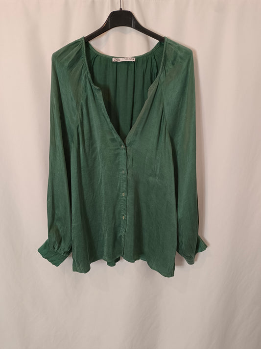 ZARA. Flowy green blouse T.xs