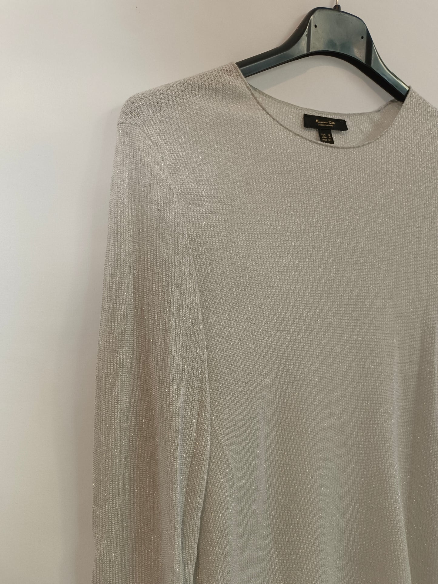 MASSIMO DUTTI. Gray top with metallic details