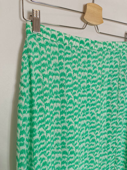 H&M. falda midi verde estampada T36