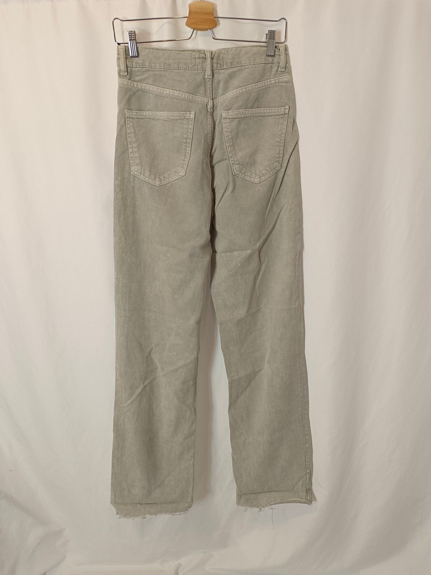 ZARA. Pantalón denim verde ancho T.36