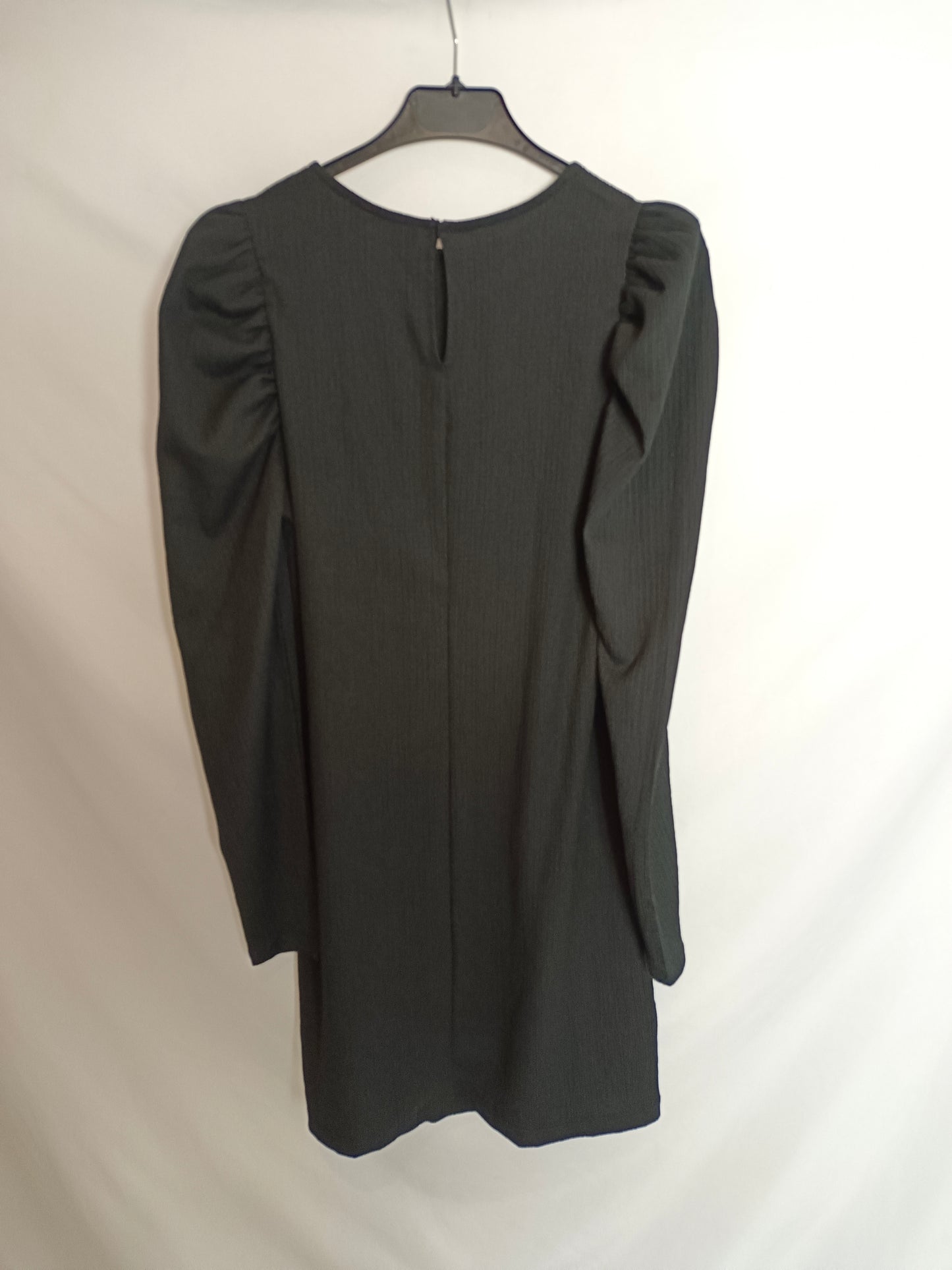 MANGO. Vestido corto textura T.s