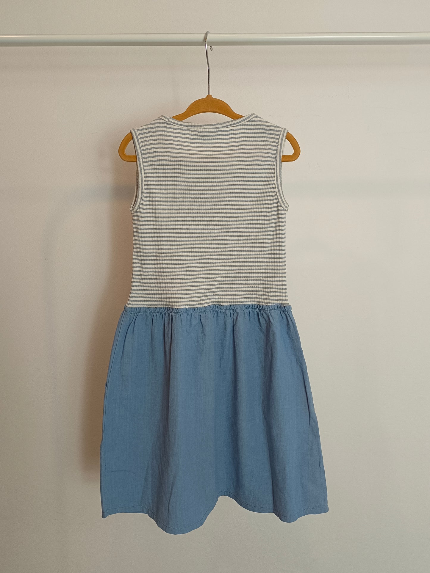 MANGO. Vestido doble textura azul T.7 años