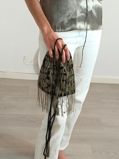 ZARA. Bolso negro terciopelo abalorios