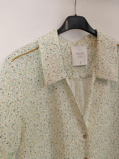 SKATÏE. Blusa blanca estampada T.m