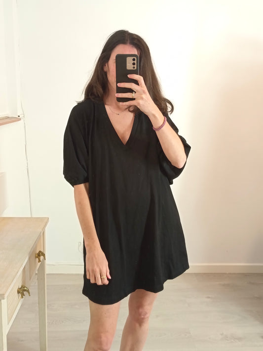 ZARA. Vestido corto negro T.s