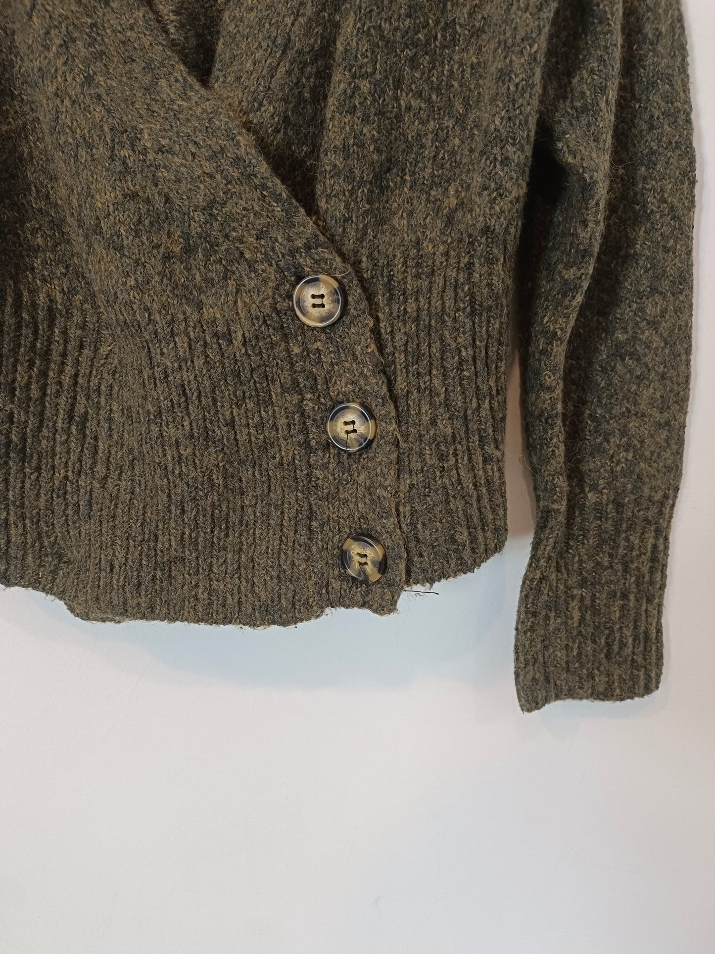 ZARA. Jersey verde jaspeado cruzado  T.m