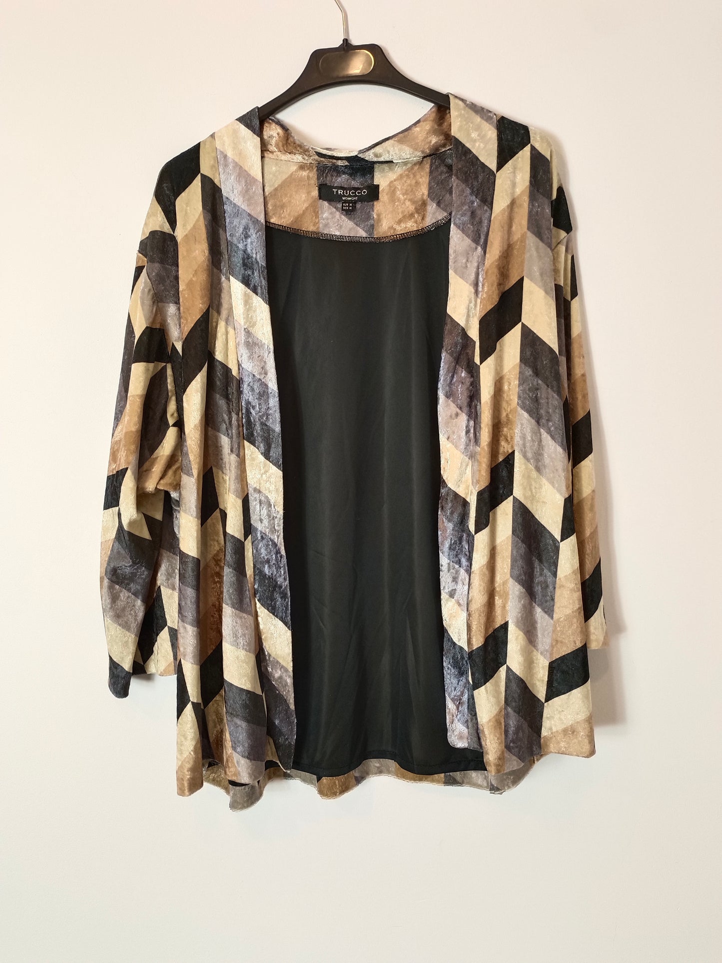 TRUCCO. Total look terciopelo T.m/l