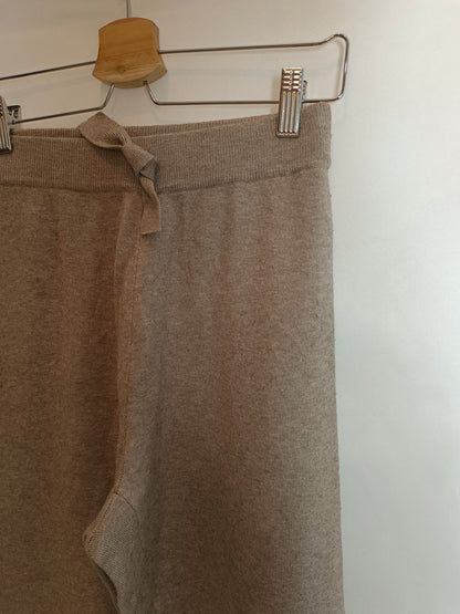 ZARA. Total look punto beige T.13-14 años