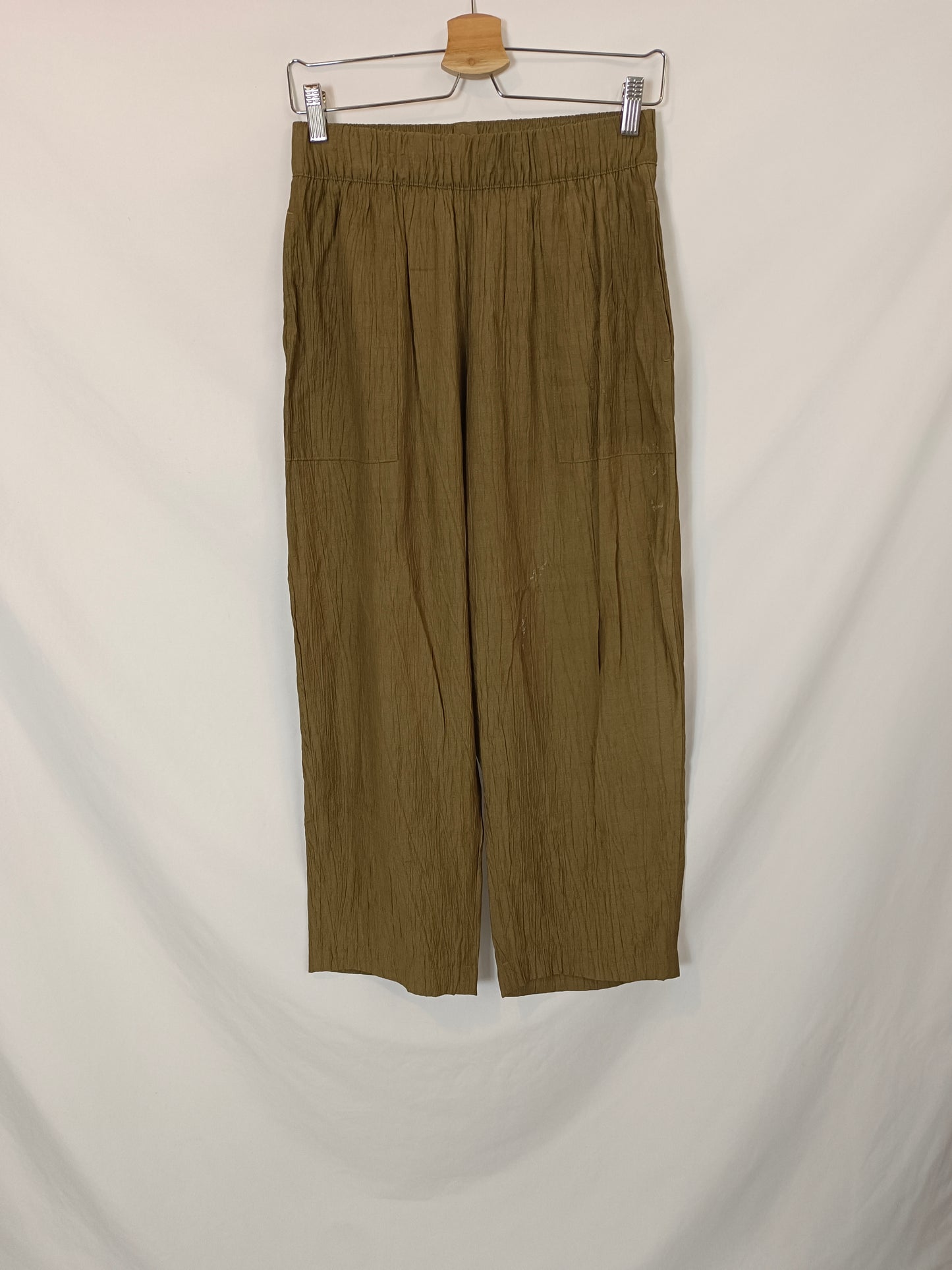 ZARA. Pantalón culotte verde T.s