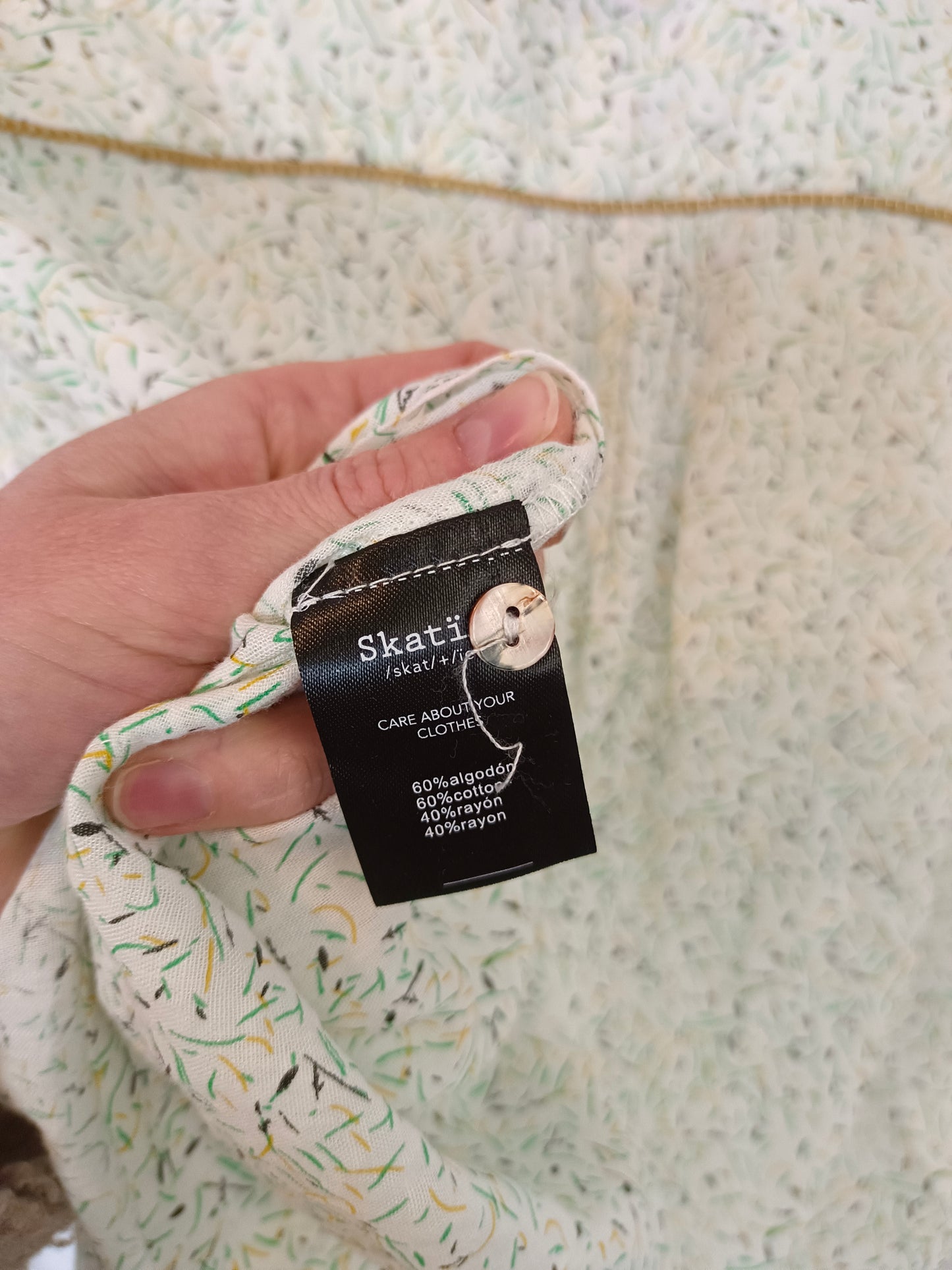 SKATÏE. Blusa blanca estampada T.m