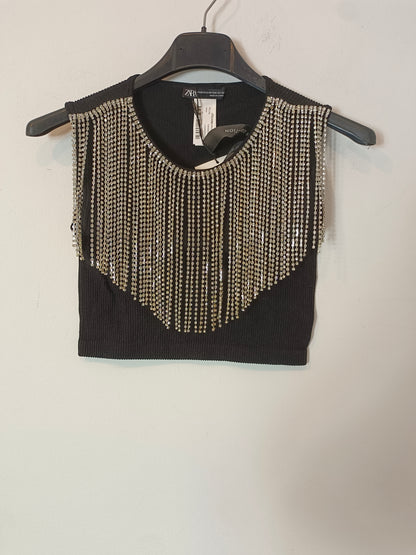ZARA. Top negro flecos brillantes T.xs/s
