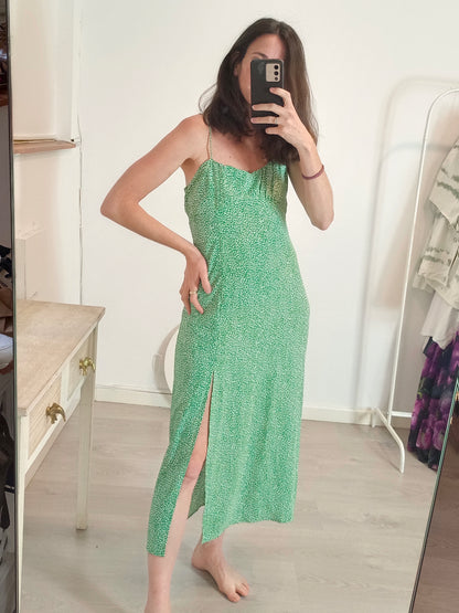 ZARA. Green printed midi dress Ts Hibuy market ZARA. Green printed midi dress Ts Hibuy market